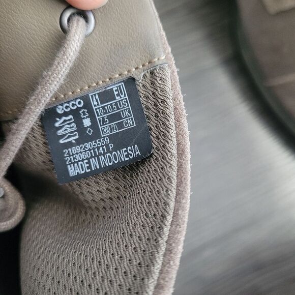 Ecco Taupe Suede Lace-Up Cap Toe Boots Men's 8 - Picture 6 of 6